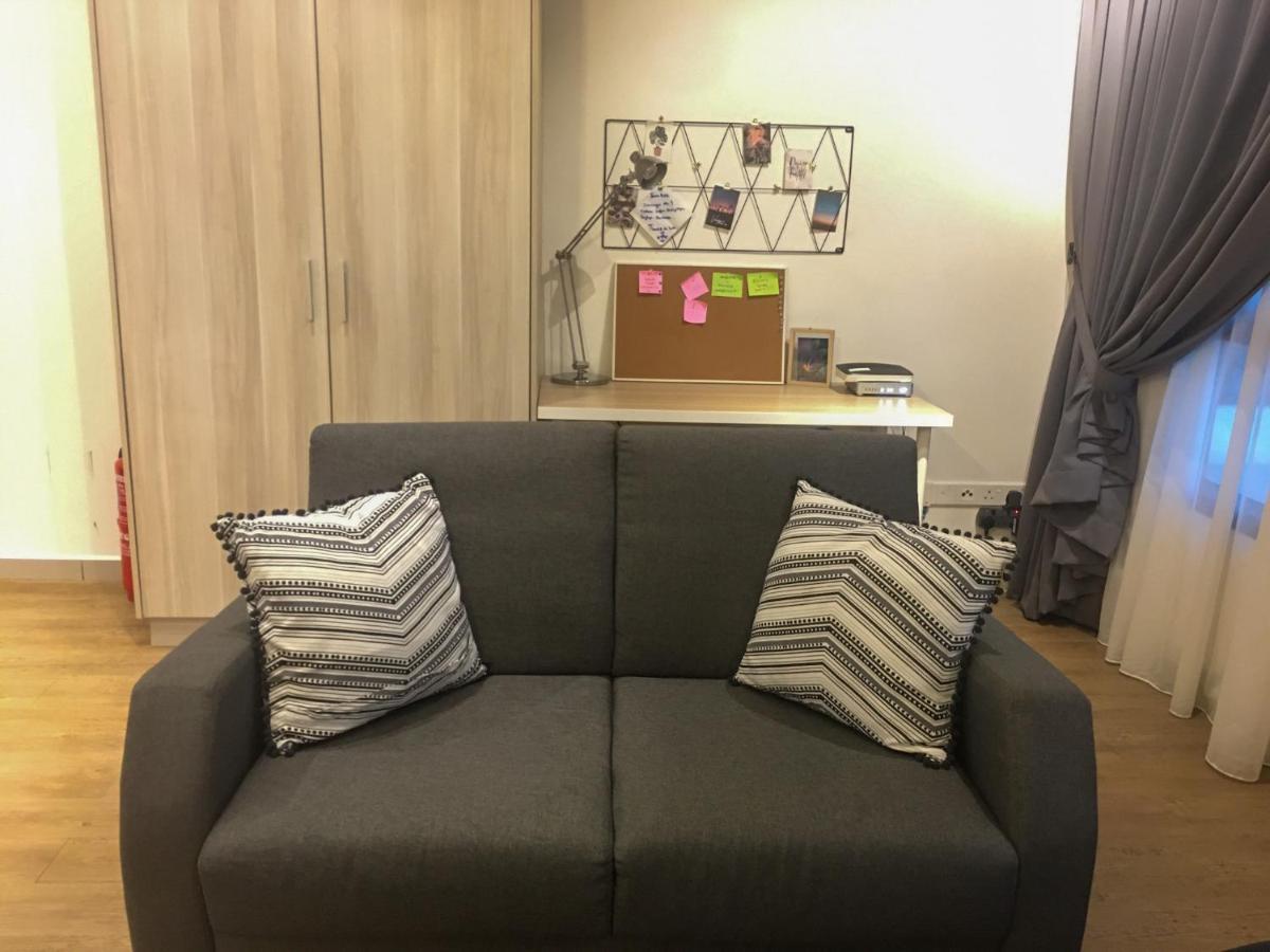 סרי קמבאנגן Zayah Homestudio Near Bukit Jalil / Mines מראה חיצוני תמונה