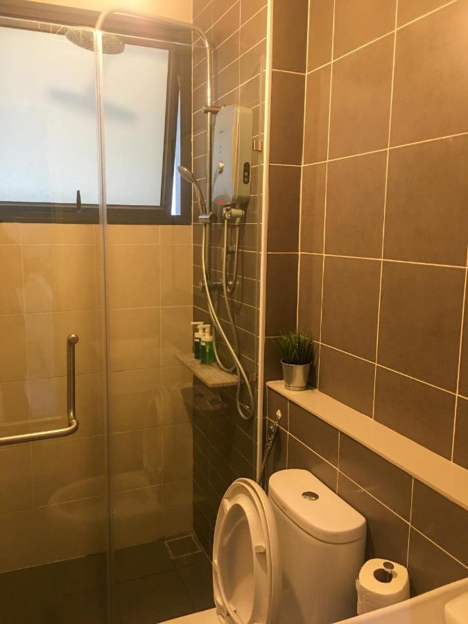 סרי קמבאנגן Zayah Homestudio Near Bukit Jalil / Mines מראה חיצוני תמונה